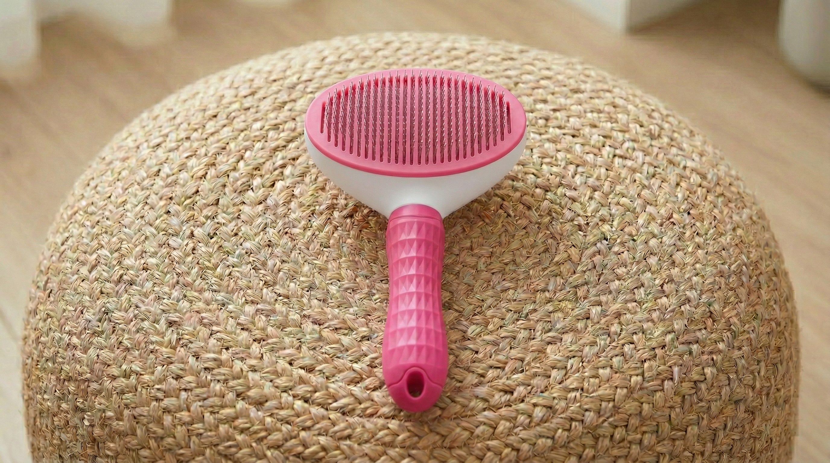 Brosse anti poils Auto-Nettoyante chiens & chats